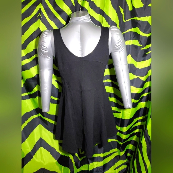 Modcloth Dresses & Skirts - Modcloth/Mystic Black Mini Dress, Size Large